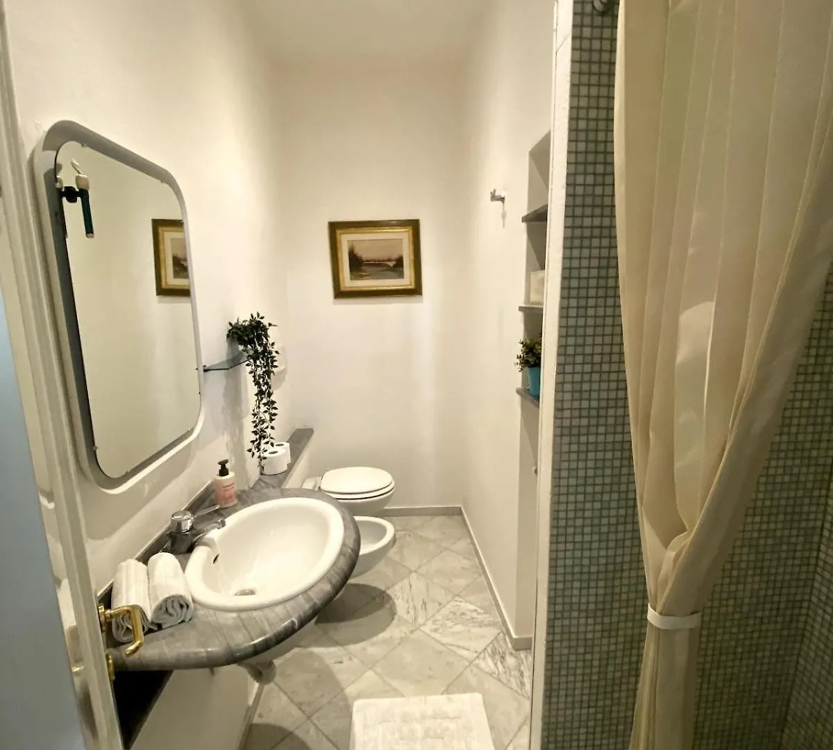 Ponte Vecchio-Old Bridge-Apartment Piazza Pitti Firenze Italien